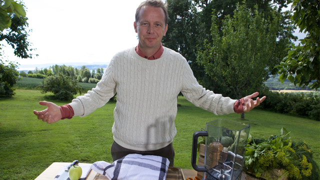 Andreas on location at Hovelsrud Farm in Eastern Norway.