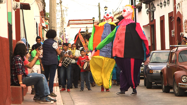 In the highlands of Chiapas, Mexico's southernmost state, nations apart from mainstream Mexico invite David to one of their annual ceremonies.