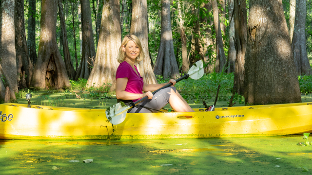 Samantha Brown canoes through the Bayou