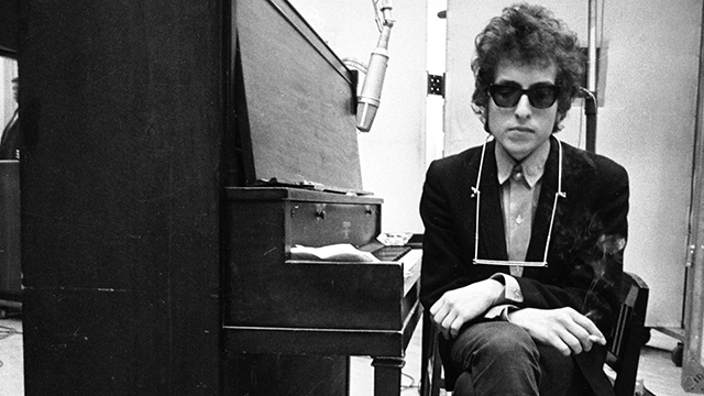 Bob Dylan - Live in Newport 1963-1965 explores Dylan's early career