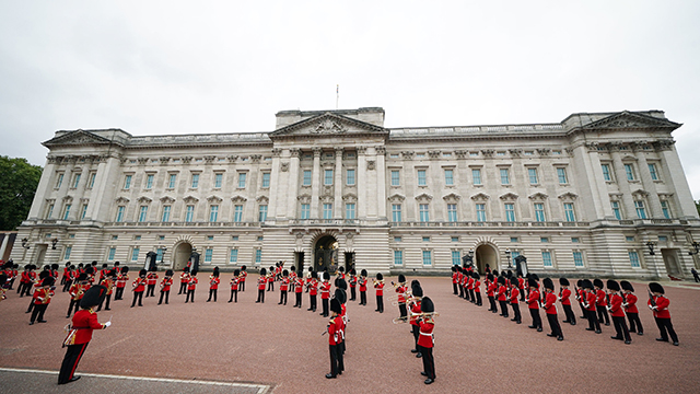 Secrets of the Royal Palaces Season 4